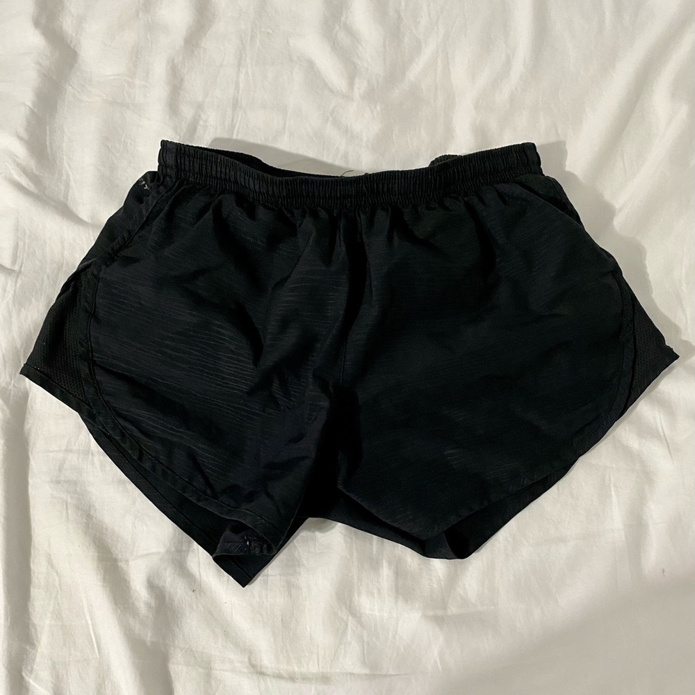 Black Nike shorts